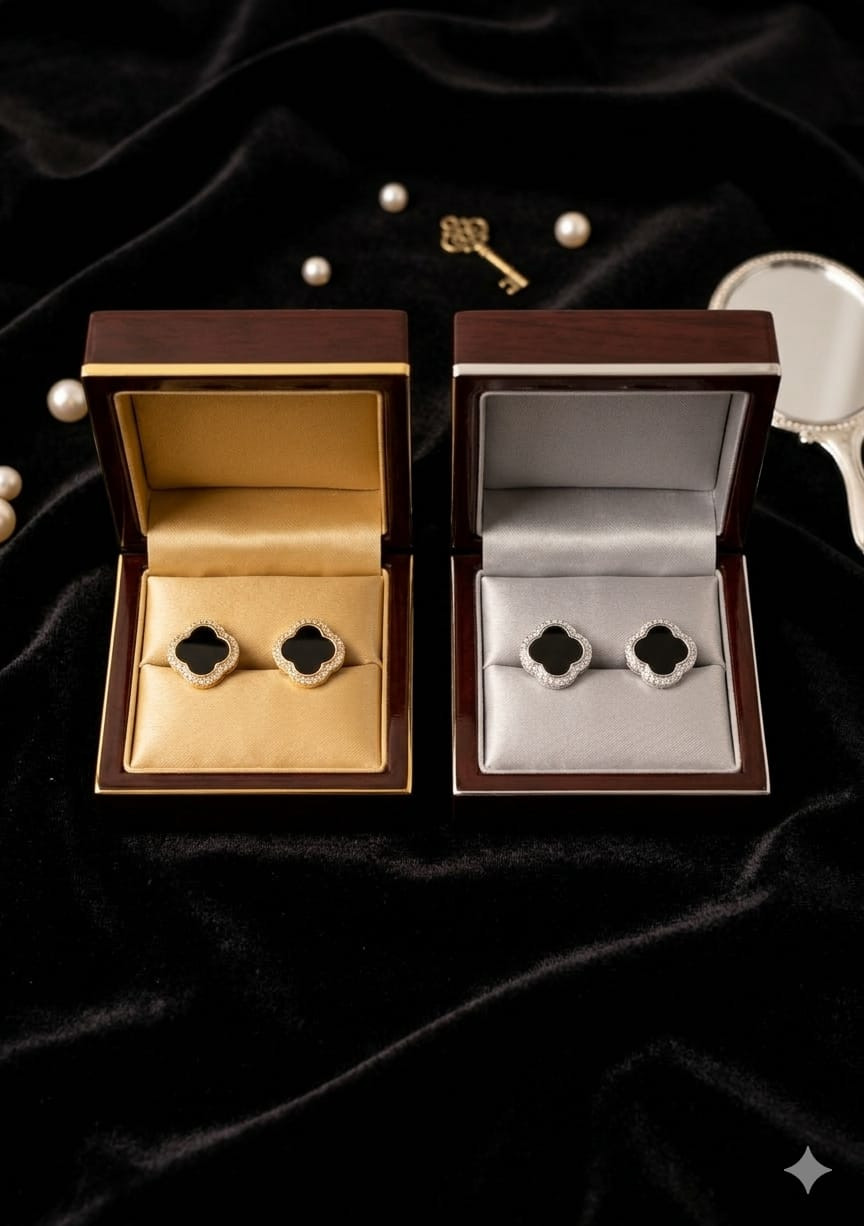 Classic Clover Stud Earrings